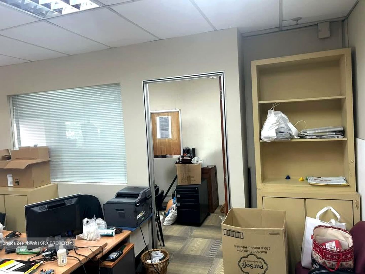 Orchard Towers (D9), Office #561768561